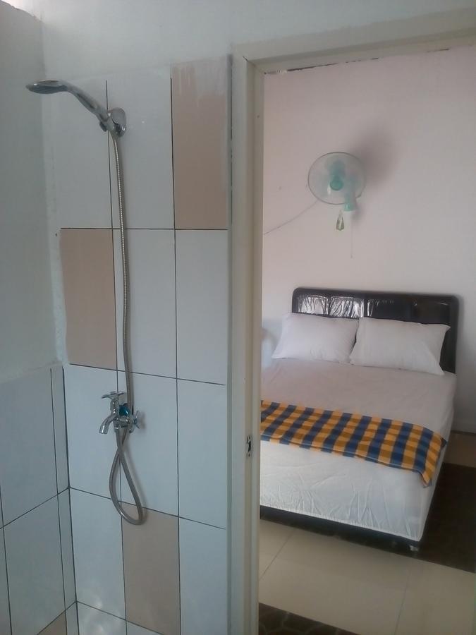 Izaac'S Bed & Breakfast Lovina  Luaran gambar