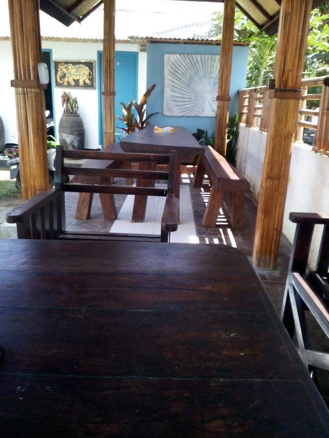 Izaac'S Bed & Breakfast Lovina  Luaran gambar