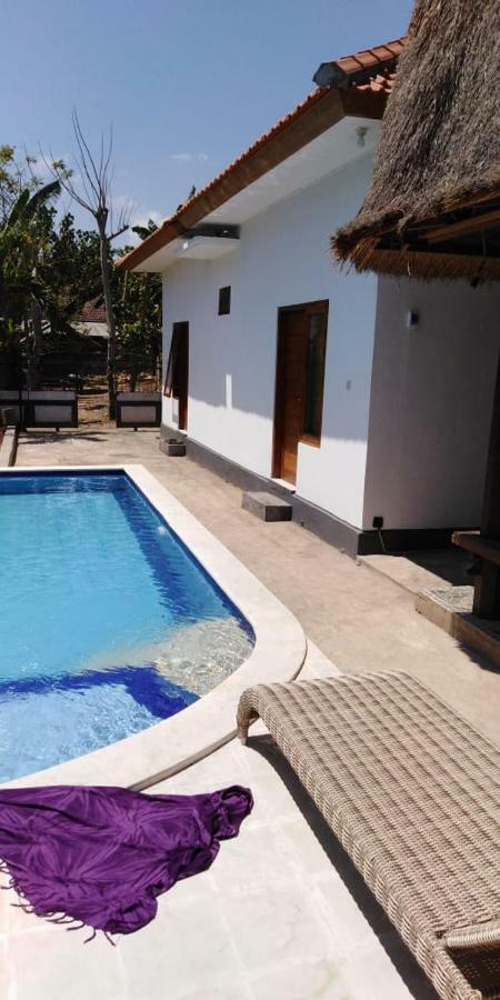 Izaac'S Bed & Breakfast Lovina  Luaran gambar